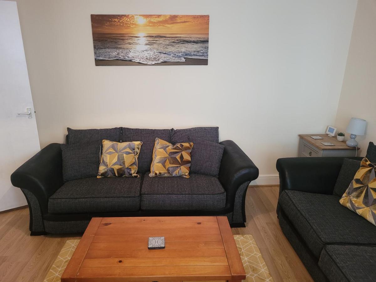 Large 5 Bed Town-Centre Home Close To The Beach, Sleeps 9 Aberystwyth Kültér fotó