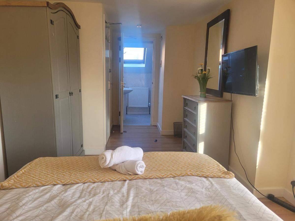 Large 5 Bed Town-Centre Home Close To The Beach, Sleeps 9 Aberystwyth Kültér fotó